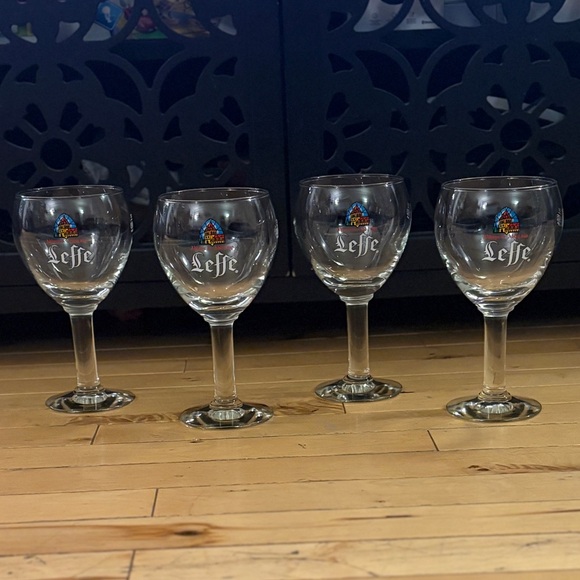 4x Leffe Branded Beer Chalices – Elegant Belgian Glassware - Picture 3 of 6